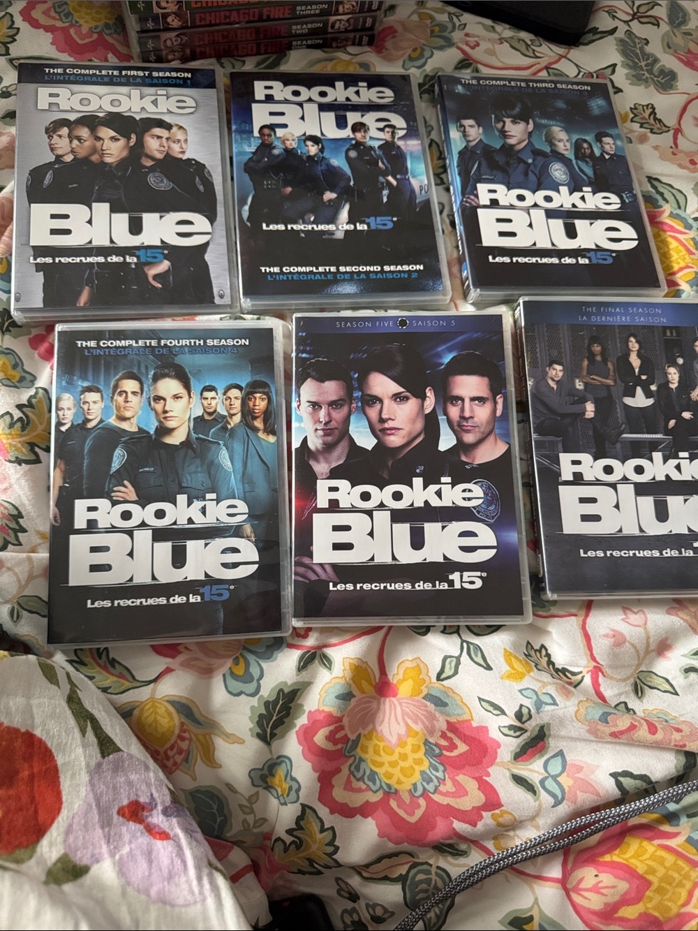 Rookie Blue Complete DVD Season Set - Black & White Covers